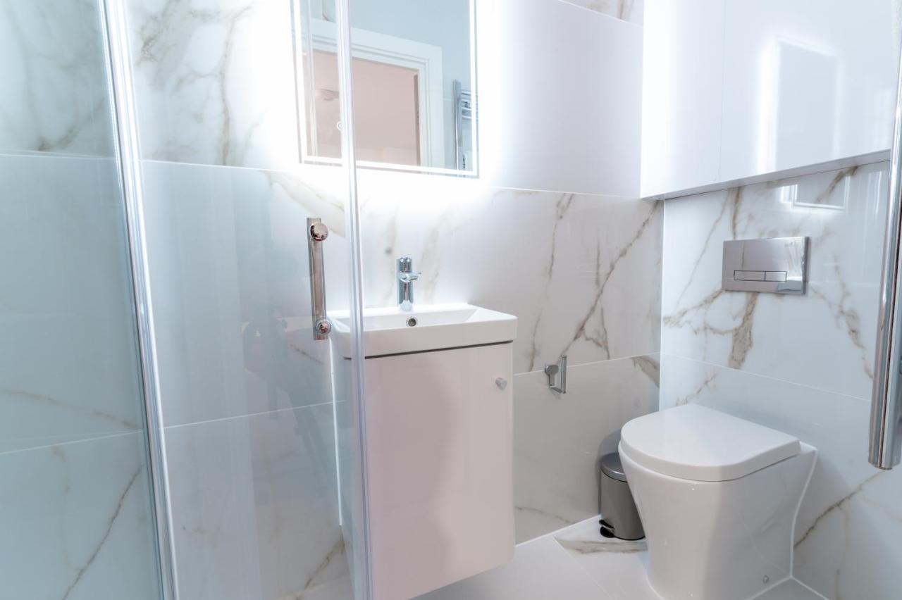 Luxury 2 Bedrooms - 2 Bathrooms - F5 لندن المظهر الخارجي الصورة