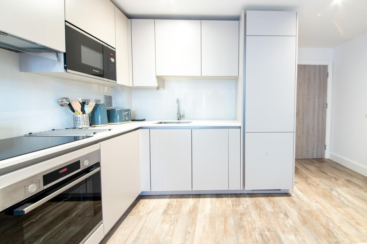 Luxury 2 Bedrooms - 2 Bathrooms - F5 لندن المظهر الخارجي الصورة